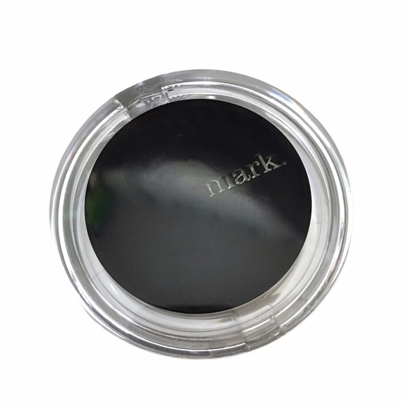 mark. Matte-Nificent Pressed Powder Oil Absorbing Compact Mirror Shade Mid - Picture 1 of 7